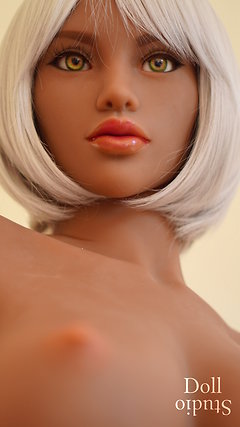 Doll Forever D4E-155 body style (ca. 155 cm) with ›Gilly‹ head in tanned skin to