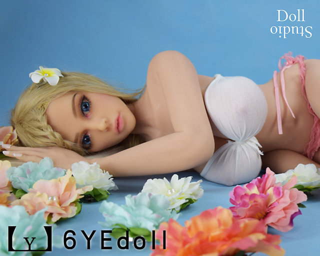 6Ye Doll 6Ye-132 body style with S1A head (6Ye no. S1A) - TPE